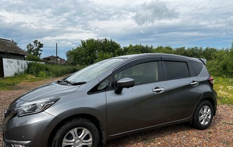 Nissan Note II рестайлинг, 2019 год, 1 300 000 рублей, 2 фотография