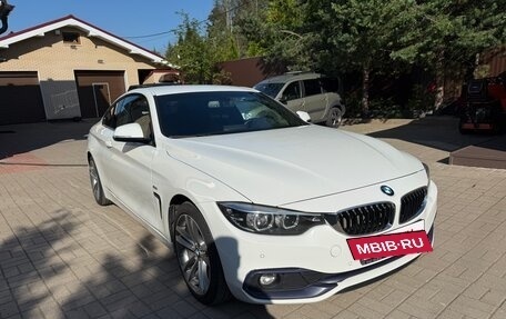 BMW 4 серия, 2018 год, 3 100 000 рублей, 12 фотография