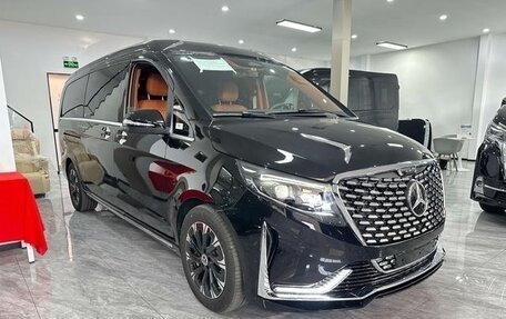 Mercedes-Benz V-Класс, 2024 год, 9 957 500 рублей, 13 фотография