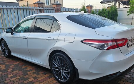 Toyota Camry, 2021 год, 3 290 000 рублей, 8 фотография