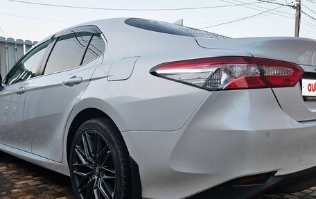Toyota Camry, 2021 год, 3 290 000 рублей, 9 фотография