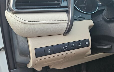 Toyota Camry, 2021 год, 3 290 000 рублей, 17 фотография