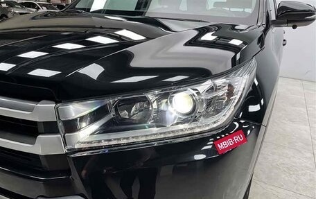 Toyota Highlander III, 2021 год, 1 966 300 рублей, 4 фотография