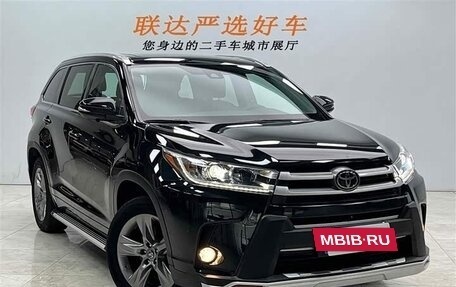 Toyota Highlander III, 2021 год, 1 966 300 рублей, 3 фотография