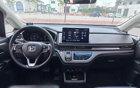 Honda Elysion, 2022 год, 3 000 000 рублей, 10 фотография