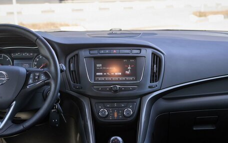 Opel Zafira C рестайлинг, 2018 год, 15 фотография