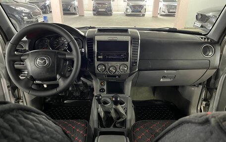 Mazda BT-50 II, 2011 год, 995 000 рублей, 17 фотография