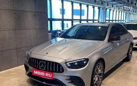 Mercedes-Benz E-Класс, 2020 год, 3 600 000 рублей, 2 фотография