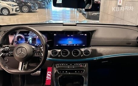 Mercedes-Benz E-Класс, 2020 год, 3 600 000 рублей, 9 фотография