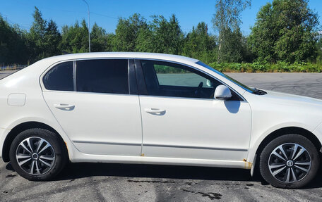 Skoda Superb III рестайлинг, 2013 год, 1 150 000 рублей, 6 фотография
