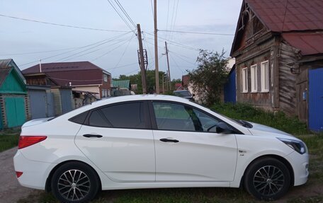 Hyundai Solaris II рестайлинг, 2015 год, 1 115 000 рублей, 7 фотография