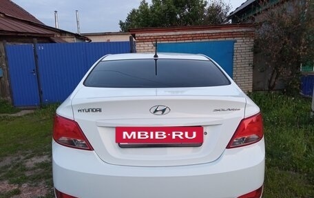 Hyundai Solaris II рестайлинг, 2015 год, 1 115 000 рублей, 10 фотография