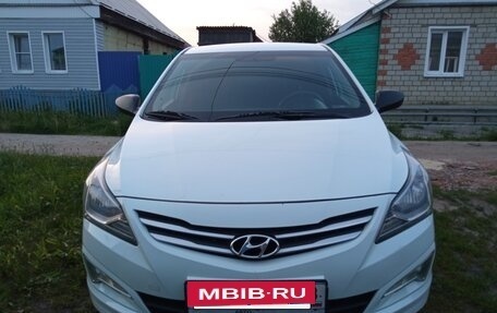 Hyundai Solaris II рестайлинг, 2015 год, 1 115 000 рублей, 4 фотография
