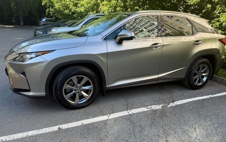 Lexus RX IV рестайлинг, 2018 год, 4 800 000 рублей, 3 фотография