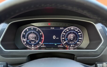 Volkswagen Tiguan II, 2018 год, 2 290 000 рублей, 17 фотография