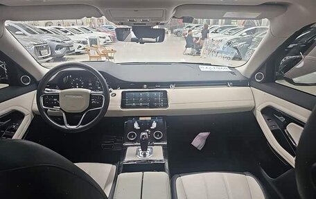 Land Rover Range Rover Evoque II, 2022 год, 2 950 000 рублей, 8 фотография