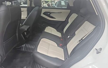 Land Rover Range Rover Evoque II, 2022 год, 2 950 000 рублей, 13 фотография