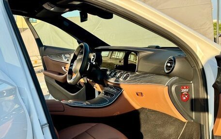 Mercedes-Benz E-Класс, 2021 год, 4 860 000 рублей, 10 фотография