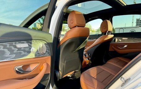 Mercedes-Benz E-Класс, 2021 год, 4 860 000 рублей, 24 фотография