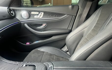 Mercedes-Benz E-Класс, 2020 год, 5 150 000 рублей, 10 фотография