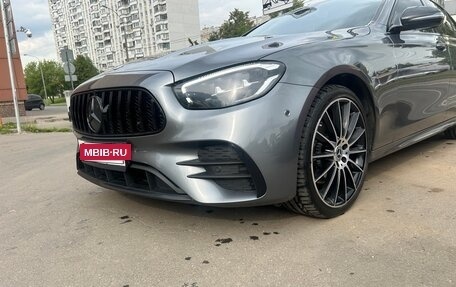 Mercedes-Benz E-Класс, 2020 год, 5 150 000 рублей, 6 фотография