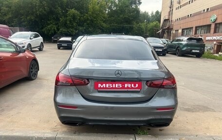 Mercedes-Benz E-Класс, 2020 год, 5 150 000 рублей, 4 фотография