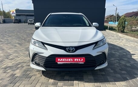 Toyota Camry, 2021 год, 4 250 000 рублей, 4 фотография