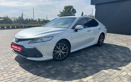 Toyota Camry, 2021 год, 4 250 000 рублей, 6 фотография