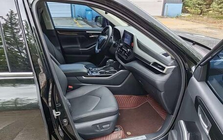 Toyota Highlander, 2022 год, 2 942 000 рублей, 10 фотография