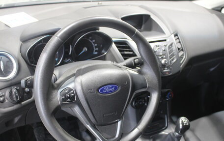 Ford Fiesta, 2015 год, 742 000 рублей, 10 фотография
