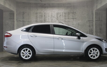 Ford Fiesta, 2015 год, 742 000 рублей, 4 фотография