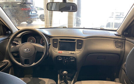KIA Rio II, 2011 год, 530 000 рублей, 3 фотография