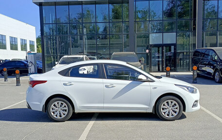 Hyundai Solaris II рестайлинг, 2017 год, 1 280 000 рублей, 8 фотография