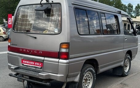 Mitsubishi Delica III, 1992 год, 750 000 рублей, 2 фотография