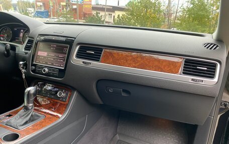Volkswagen Touareg III, 2012 год, 2 400 000 рублей, 13 фотография