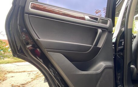 Volkswagen Touareg III, 2012 год, 2 400 000 рублей, 23 фотография