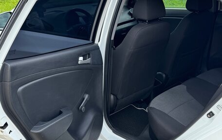 Hyundai Solaris II рестайлинг, 2013 год, 770 000 рублей, 18 фотография