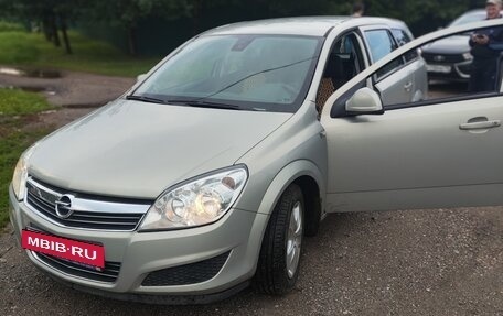 Opel Astra H, 2010 год, 1 050 000 рублей, 3 фотография