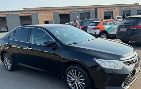 Toyota Camry, 2016 год, 1 900 000 рублей, 4 фотография