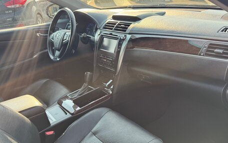 Toyota Camry, 2016 год, 1 900 000 рублей, 11 фотография