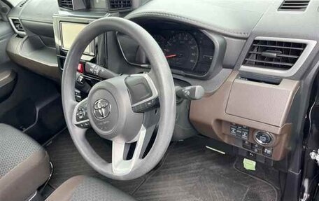 Toyota Roomy I, 2022 год, 1 100 000 рублей, 6 фотография
