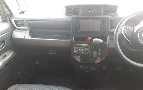 Toyota Roomy I, 2021 год, 1 080 000 рублей, 8 фотография