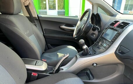Toyota Auris II, 2008 год, 650 000 рублей, 10 фотография