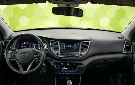 Hyundai Tucson III, 2018 год, 2 200 000 рублей, 13 фотография
