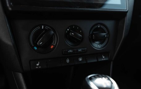 Skoda Rapid I, 2014 год, 859 000 рублей, 13 фотография