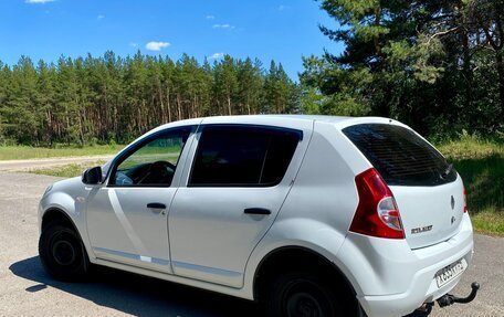 Renault Sandero I, 2011 год, 700 000 рублей, 3 фотография