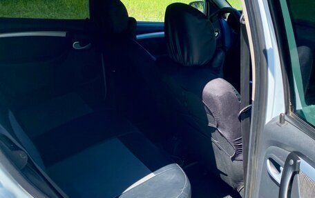 Renault Sandero I, 2011 год, 700 000 рублей, 13 фотография