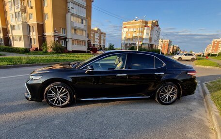 Toyota Camry, 2023 год, 3 790 000 рублей, 10 фотография