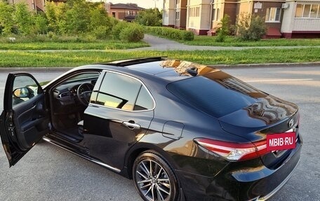 Toyota Camry, 2023 год, 3 790 000 рублей, 19 фотография