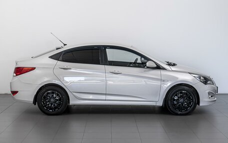 Hyundai Solaris II рестайлинг, 2015 год, 925 000 рублей, 5 фотография